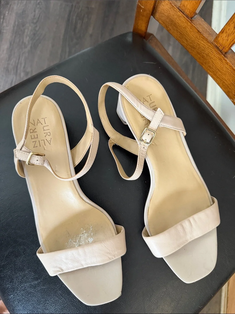Naturalizer strappy sandals